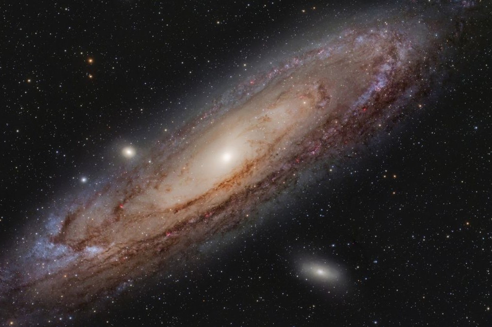 Pertentangan Kosmis: Seorang Musuh yang Melakukan Hal Itu